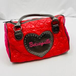 Betsey Johnson Betseyville red heart quilted hand bag